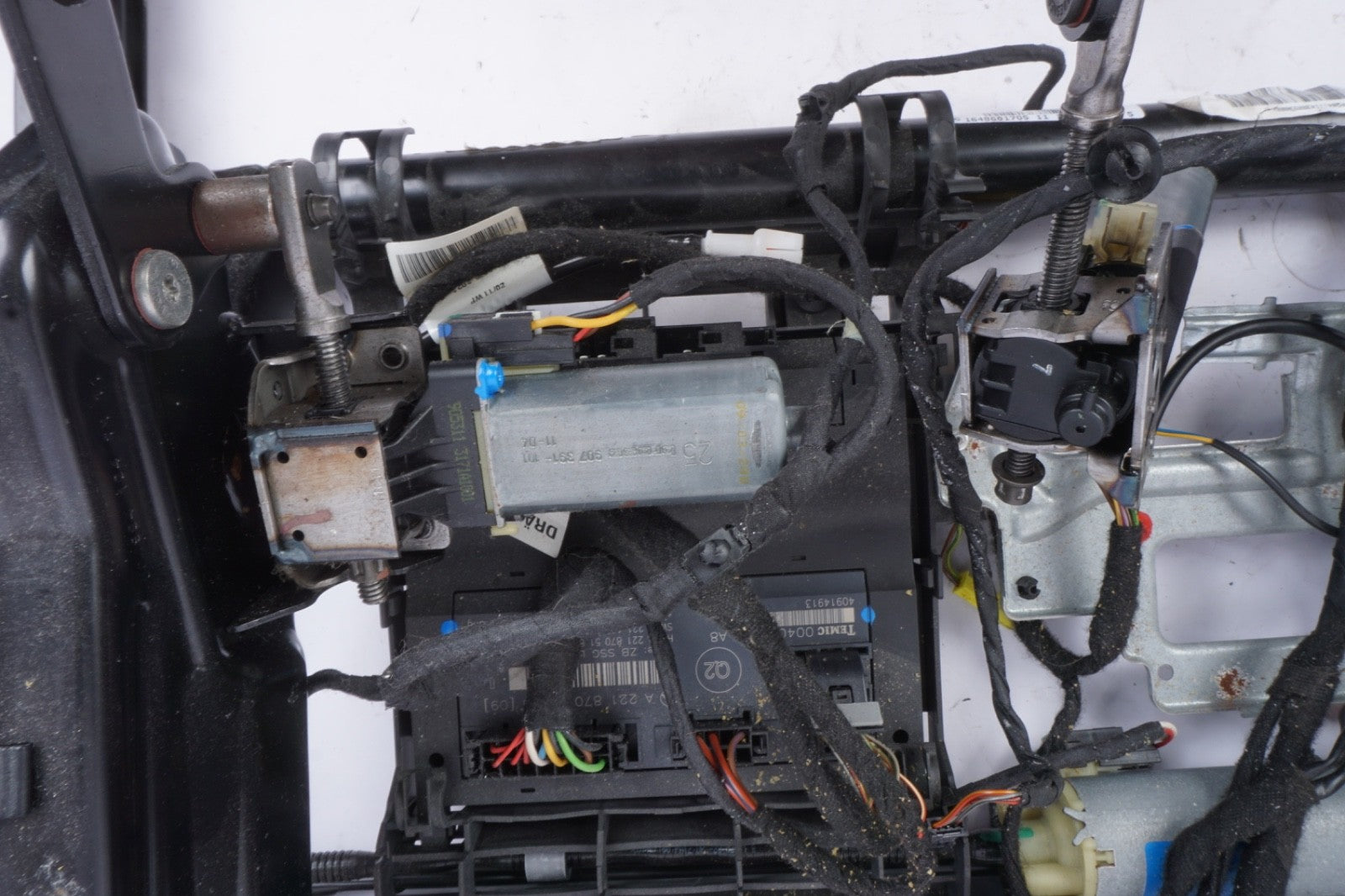 2007 - 2013 Mercedes W221 S550 Front Left Driver Side Seat Lower Frame Track OEM