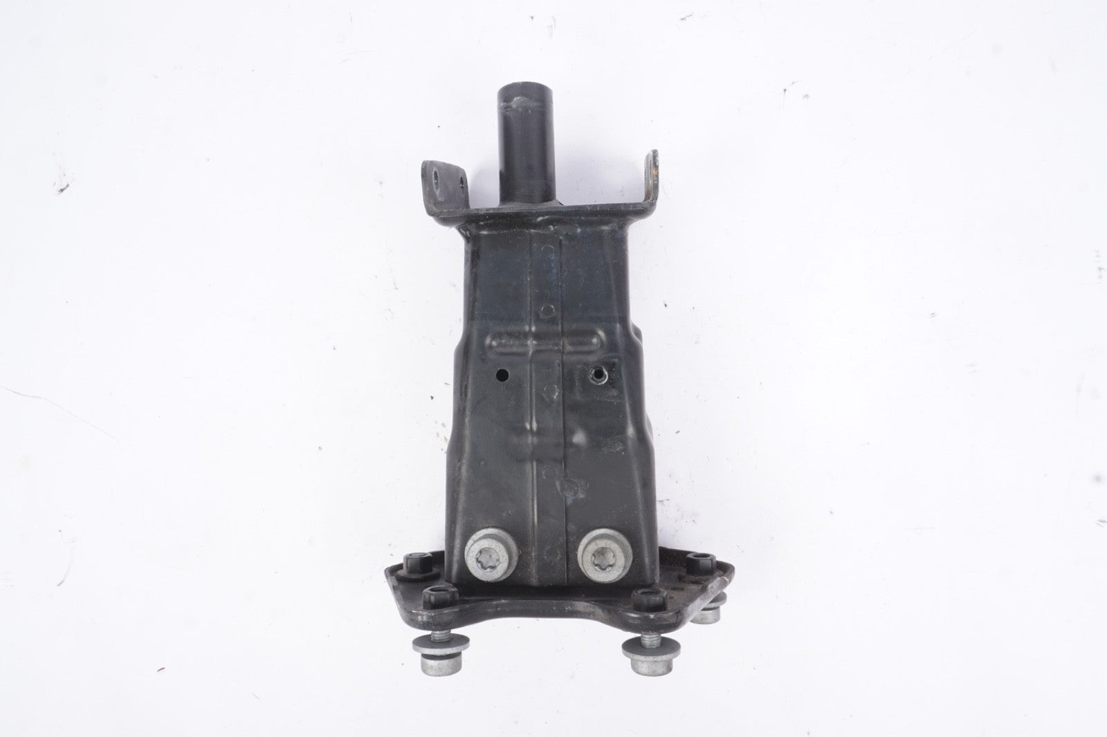 07-13 Mercedes W221 S550 Front Right Side Bumper Reinforcement Bracket OEM