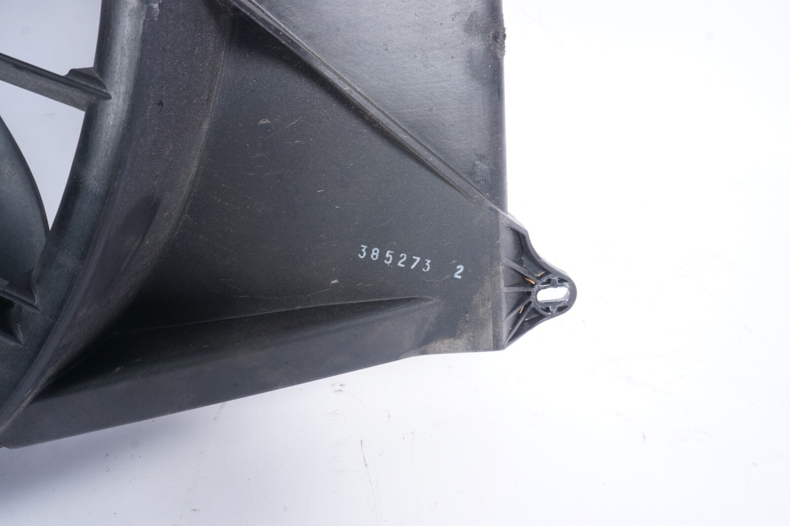 03-12 Mercedes R230 SL500 SL550 Engine Cooling Radiator Fan SHROUD ONLY OEM