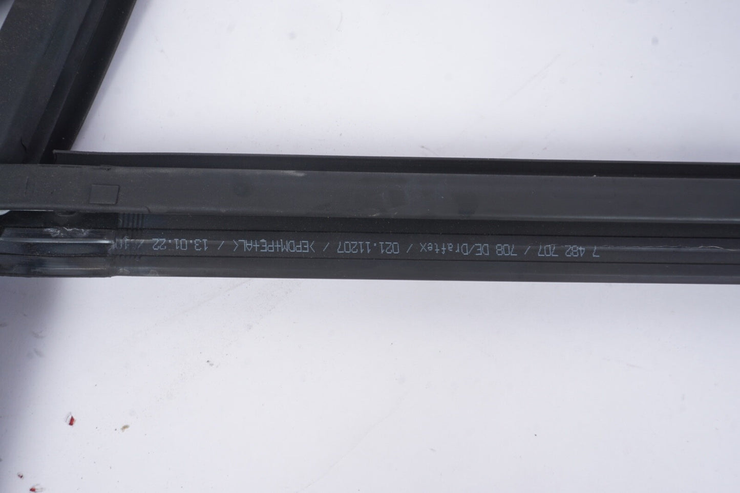 2021 - 2025 BMW 430i M440 M4 COUPE CONVERTIBLE RIGHT DOOR SEAL GASKET
