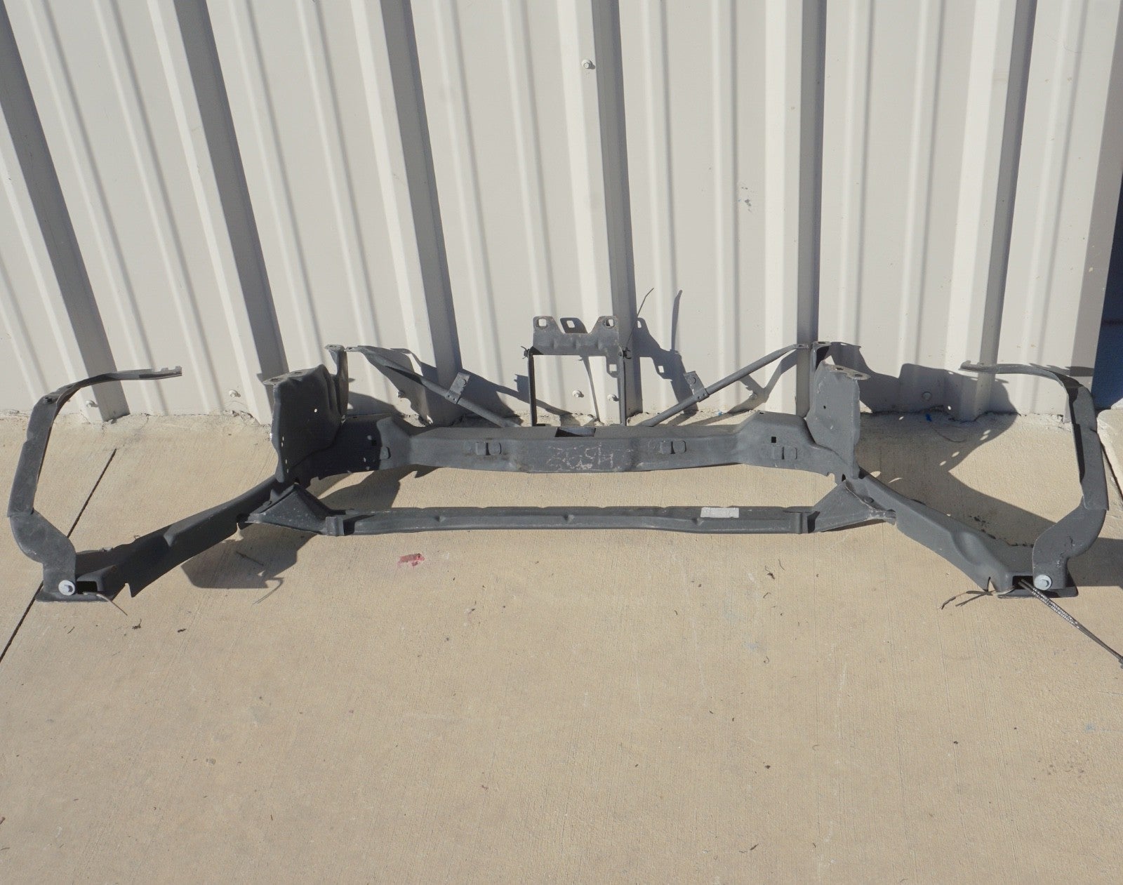 03-08 Mercedes R230 SL500 SL55 Upper Radiator Support Core Headlight Bracket Oem