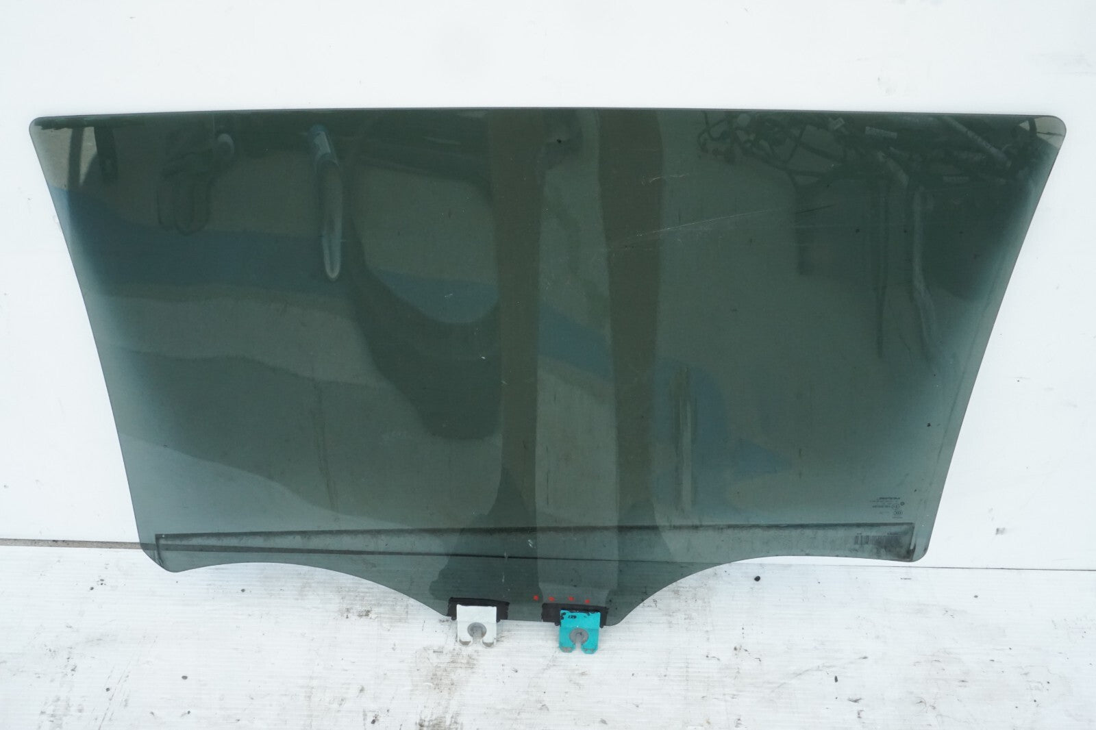 17-20 CHRYSLER PACIFICA REAR DOOR WINDOW GLASS RIGHT PASSENGER SIDE  OEM