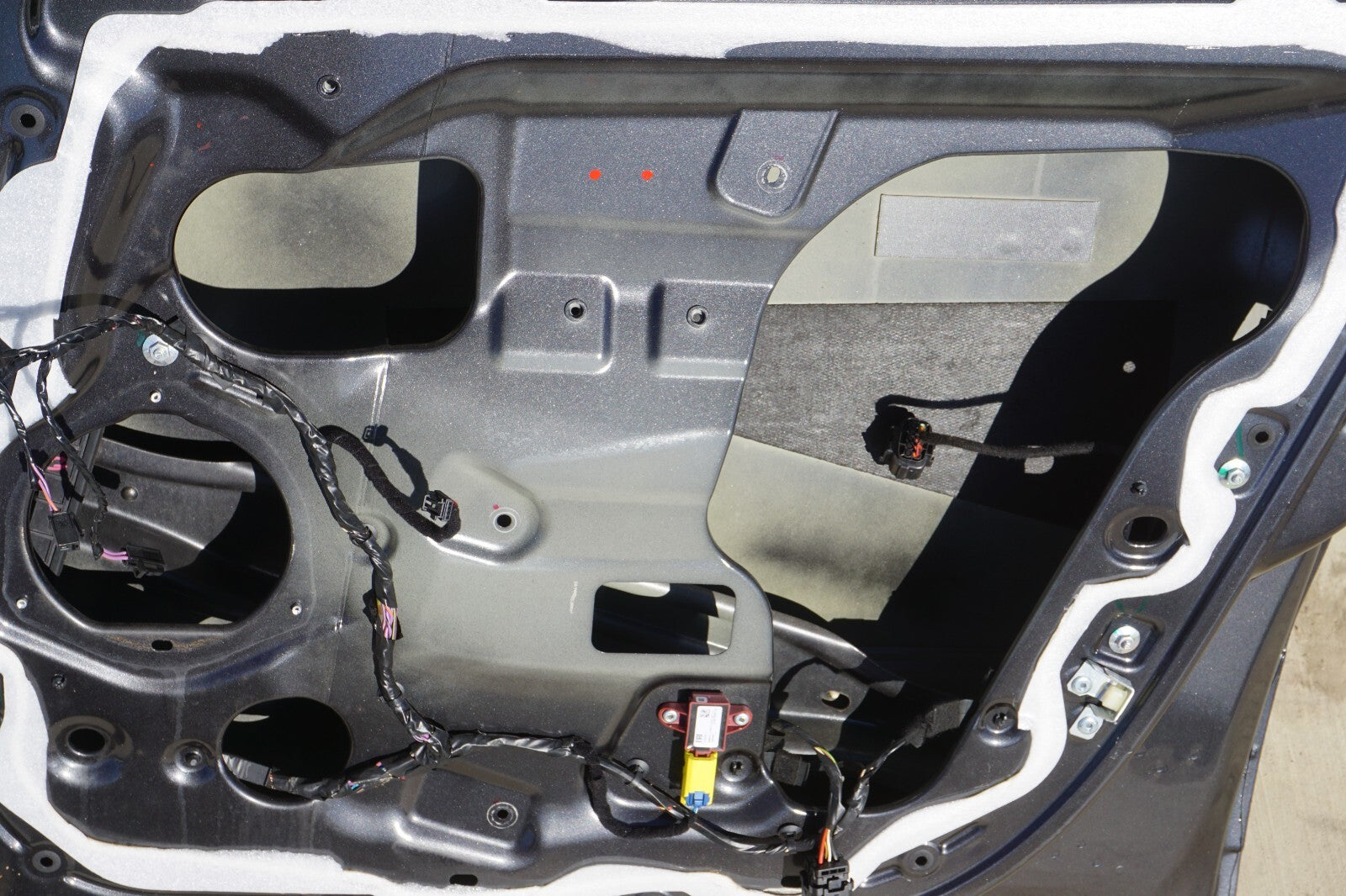 2014 - 2019 Fiat 500L Front Right Passenger Side Door Panel Trim OEM