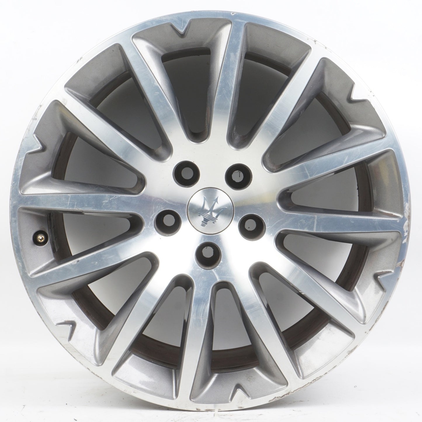 2014 - 2018 Maserati Ghibli 18" OEM Rim Wheel Rear 96001 670010981