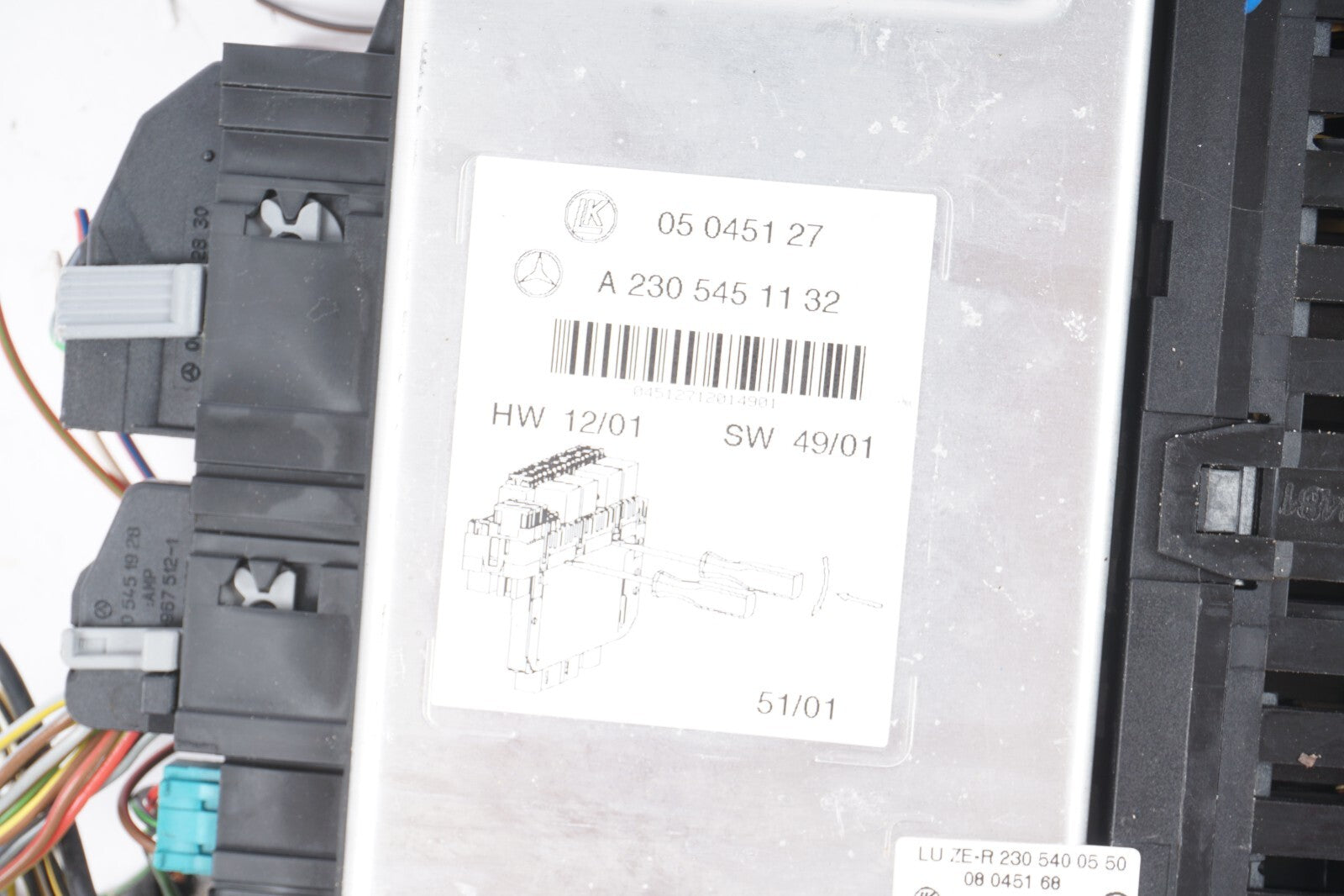03-12 Mercedes SL500 SL550 Front Right Side SAM Fuse Box Control Module OEM