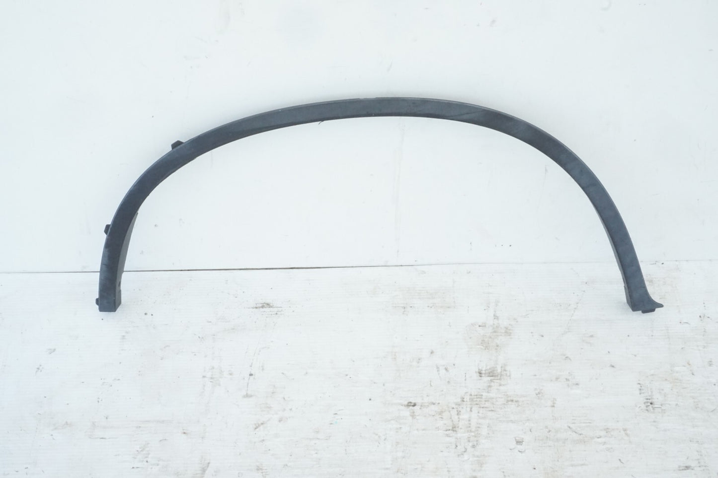 2008 - 2013 BMW X6 REAR RIGHT PASSENGER SIDE FENDER FLARE ARCH MOLDING COVER OEM