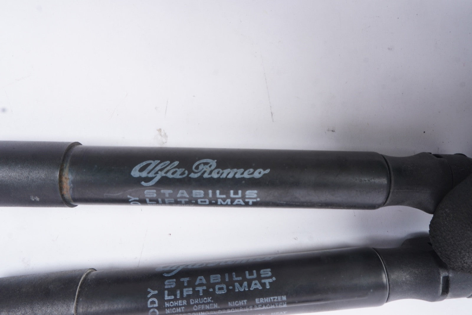 2018 - 2022 ALFA ROMEO STELVIO FRONT LEFT SIDE HOOD SHOCK LIFT SUPPORT OEM