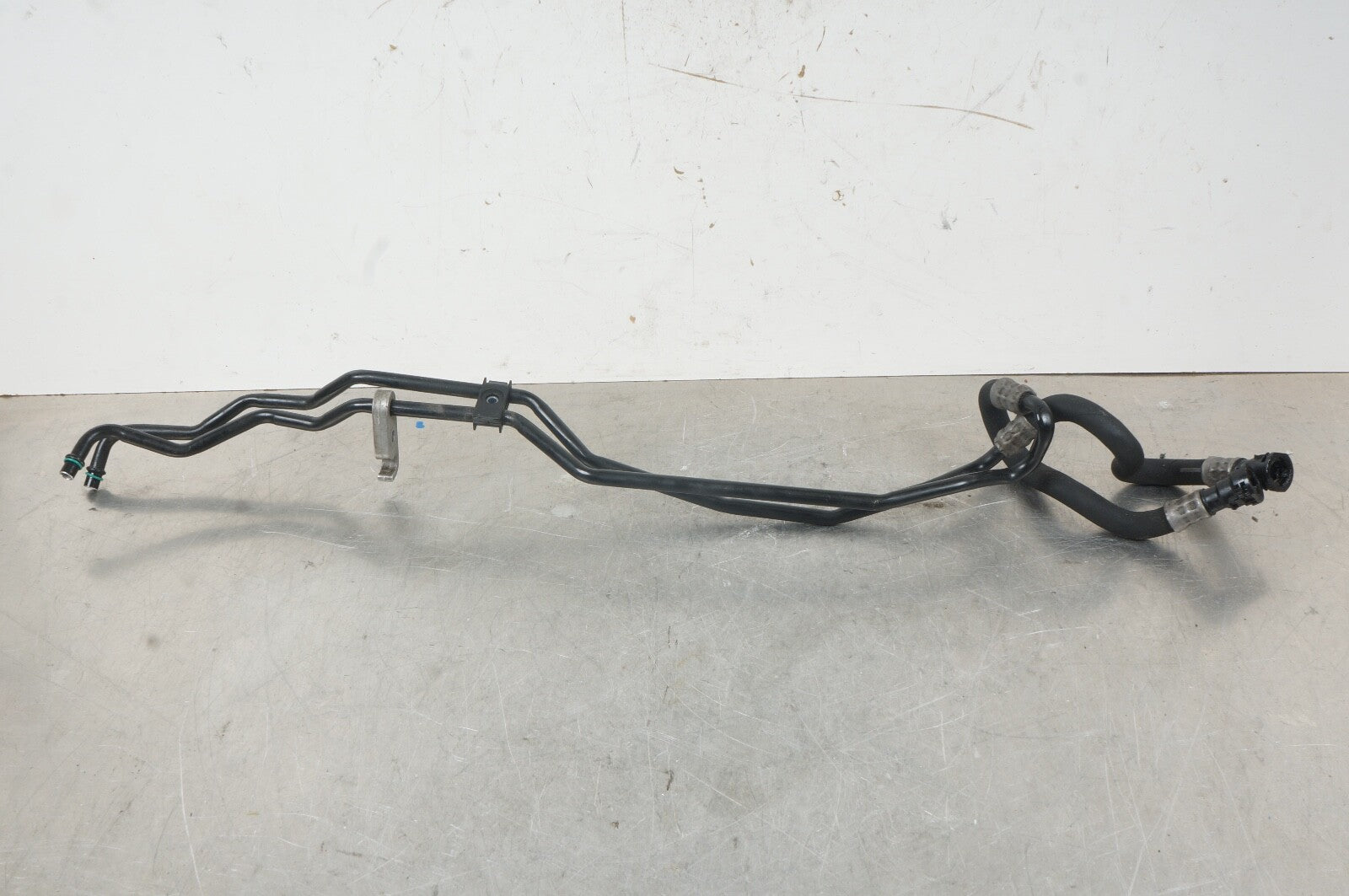 2017 - 2020 MERCEDES R231 SL450 TRANSMISSION OIL COOLER LINE HOSE SET OEM