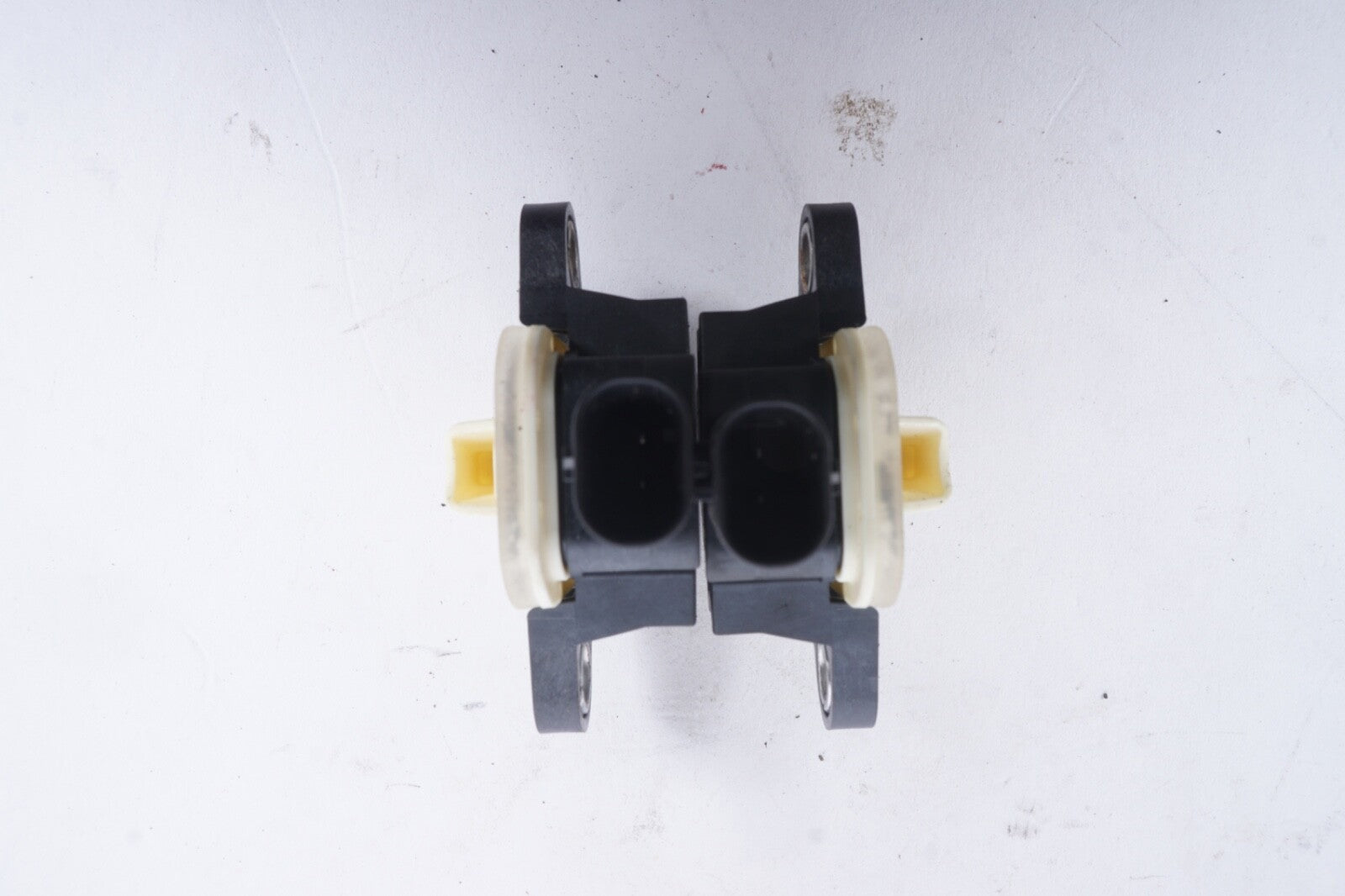 2013-2018 AUDI S6 C7 - Center Impact / Crash Sensor 4H0955557 TWO