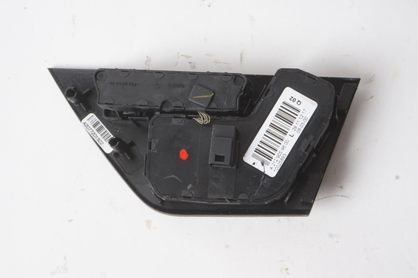 2008 - 2014 Mercedes W204 C250 Front Left Control Switch Button OEM