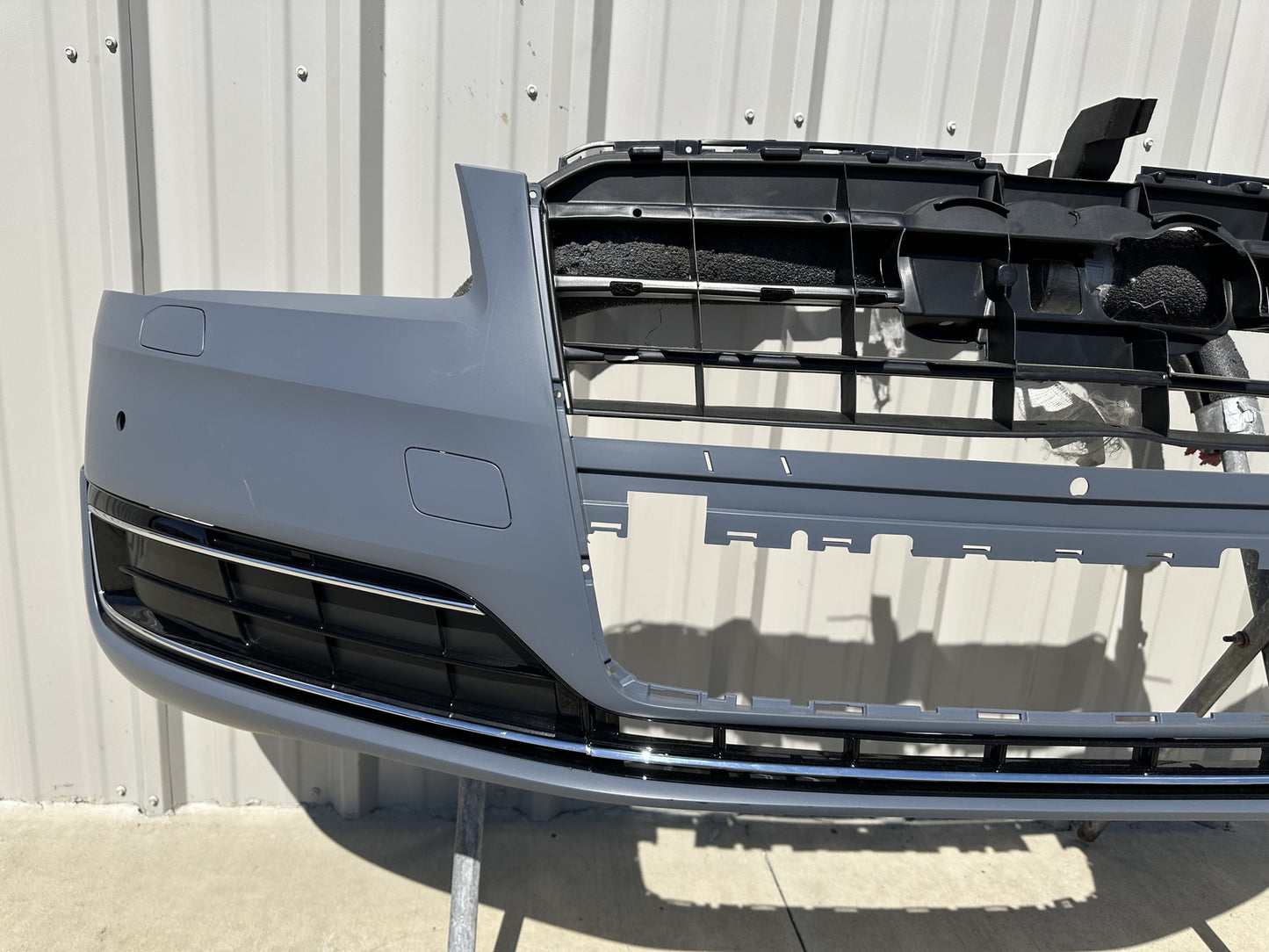 For 2016 Audi A8 Front Bumper Cover With Side Grilles