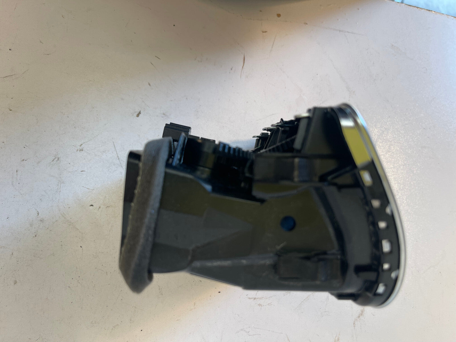 2012-2017 AUDI A6 A7 REAR CONSOLE HVAC AC AIR VENT 4G0819203 OEM