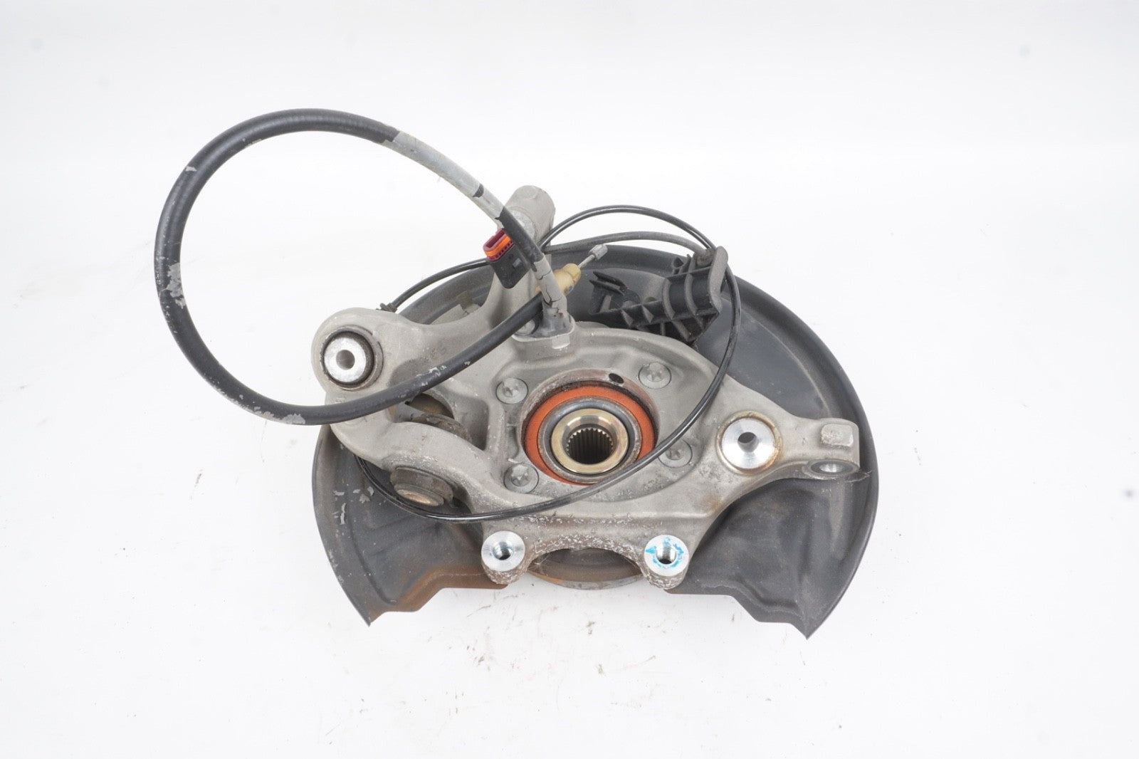 2012 - 2014 Mercedes C250 C350 Rear Right Spindle Knuckle Hub OEM