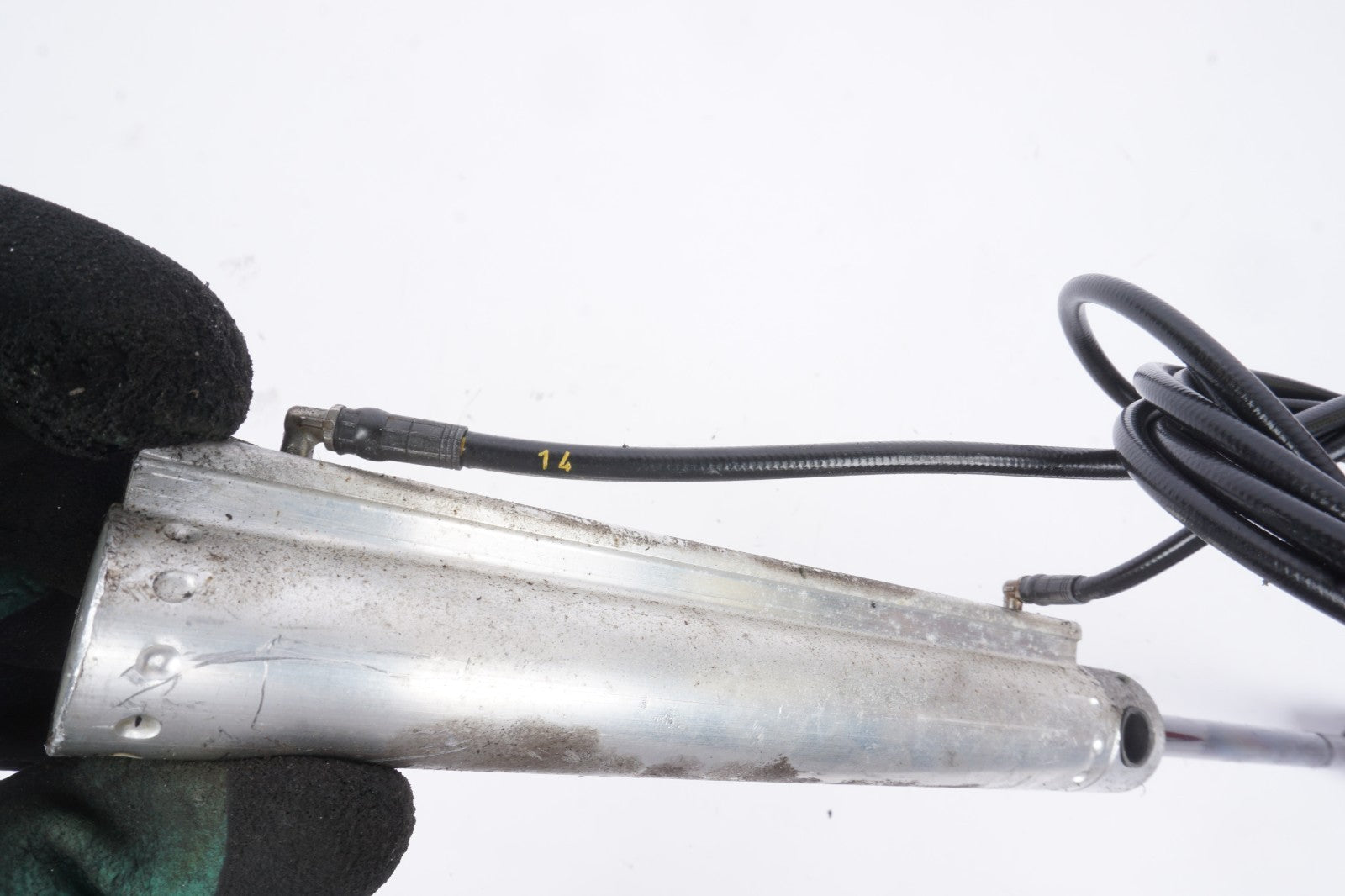 2006 - 2013 VOLVO C70 CONVERTIBLE ROOF TOP HYDRAULIC  SHOCK LINE 13, 14 OEM