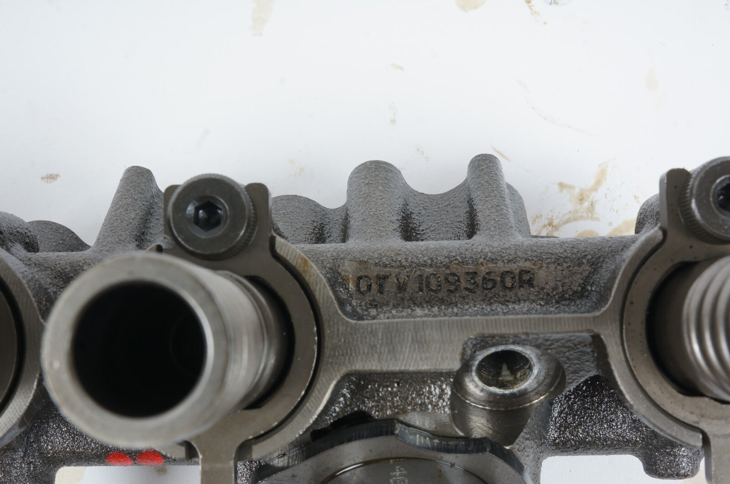 2015 - 2020 BENTLEY MULSANNE 6.8L CAMSHAFT VALVE TAPPET RIGHT PASSENGER SIDE OEM