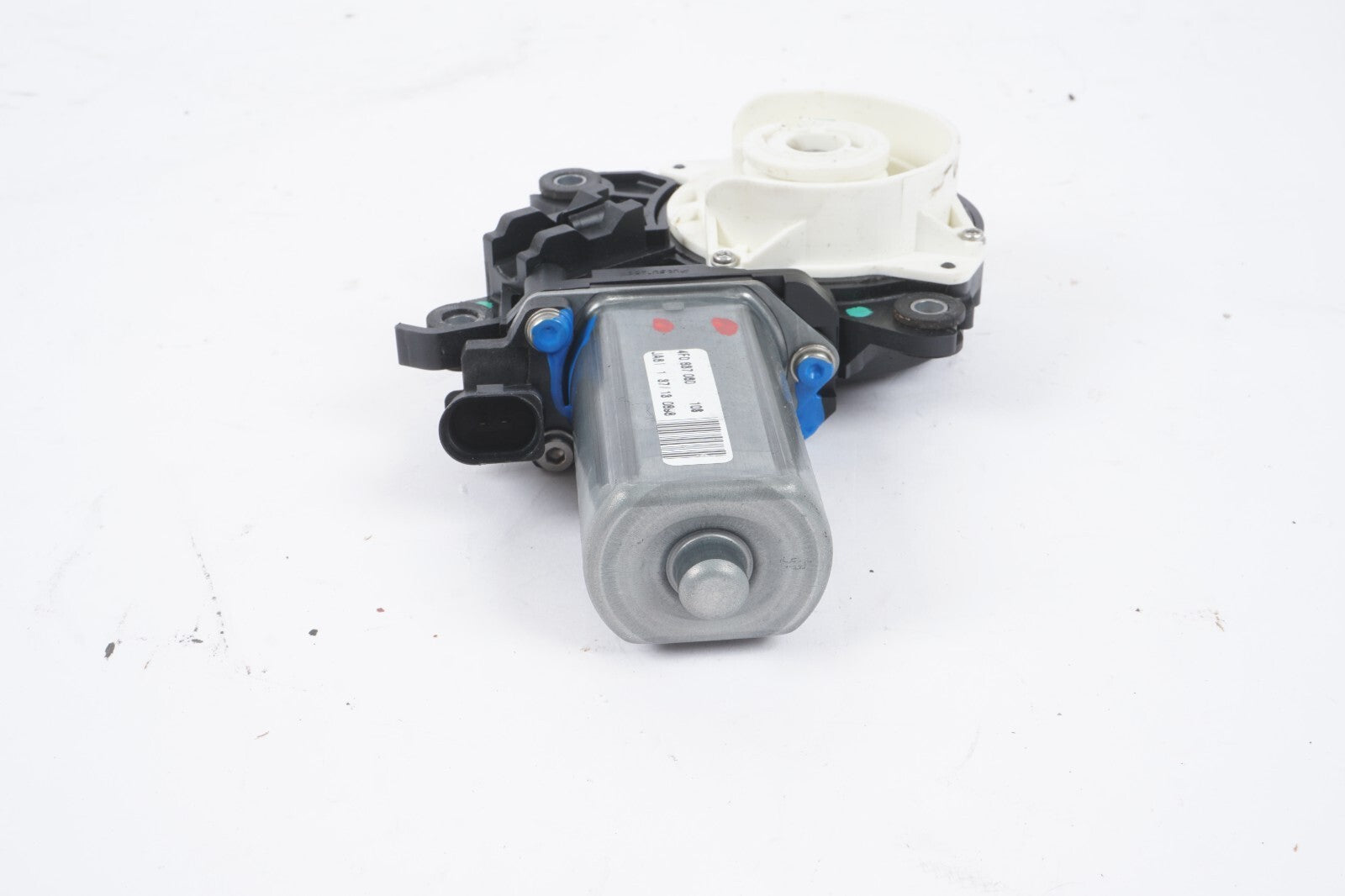 12-17 AUDI A8L A8 FRONT RIGHT PASSENGER POWER DOOR CLOSE ASSIST MOTOR  OEM