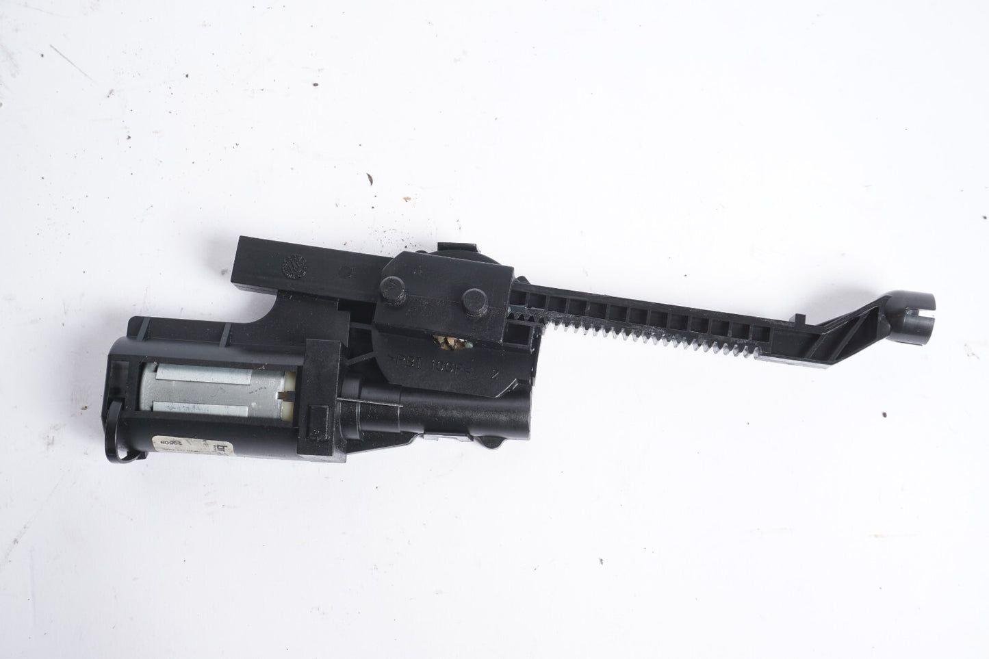 12-14 Mercedes C350 C250 Coupe Front Left Driver Seat Headrest Adjust Motor  OEM
