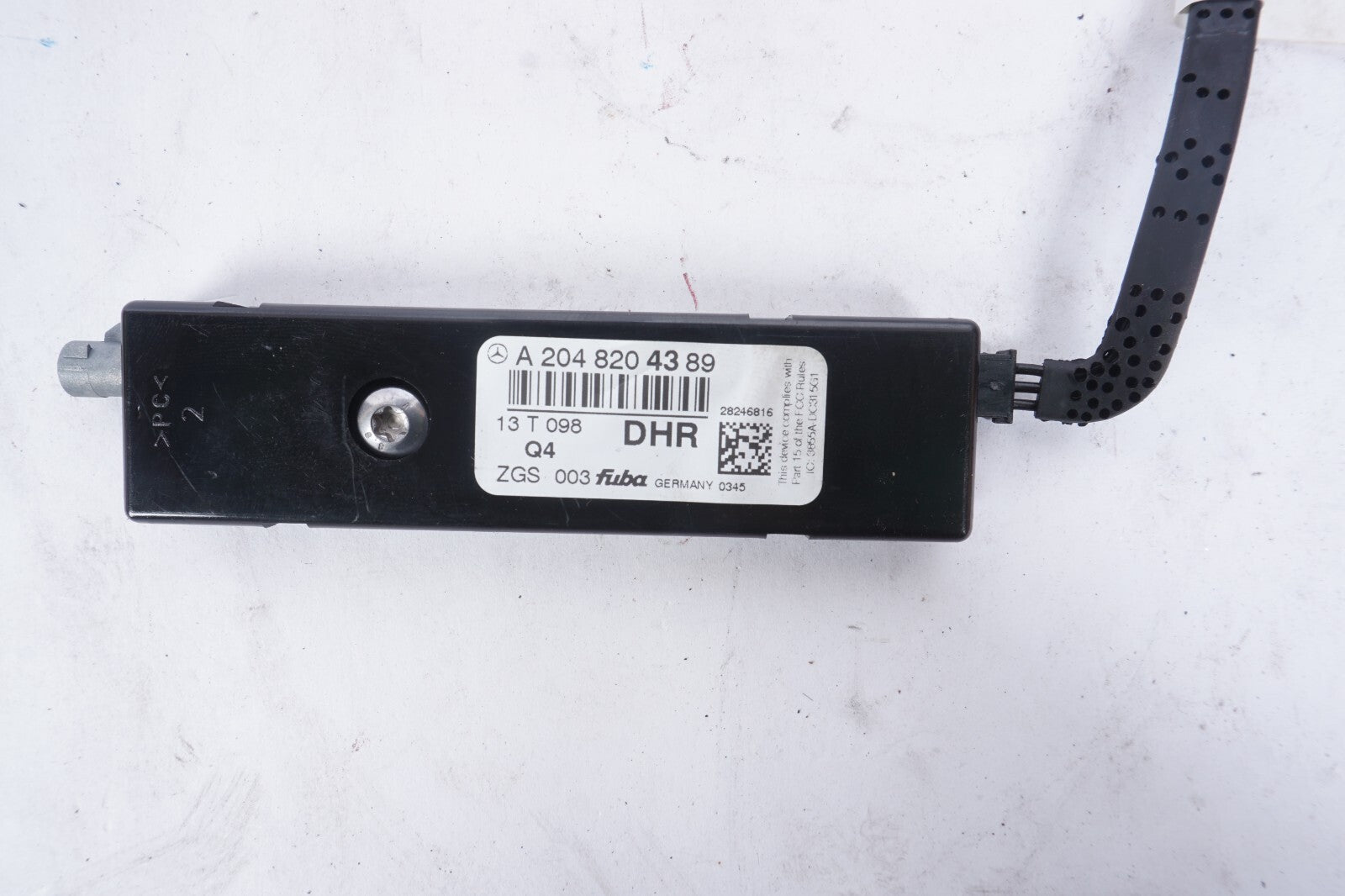 08-14 Mercedes C250 C300 C350 Radio Antenna Amp Amplifier A2048204389  OEM