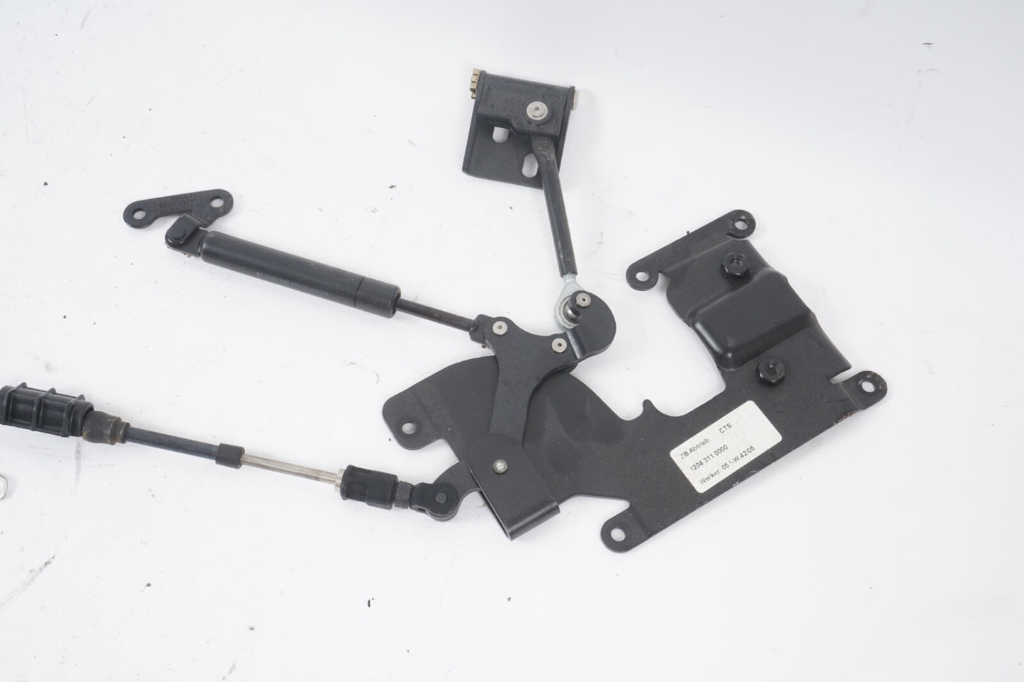 2003 - 2008 MERCEDES BENZ SL500 R230 REAR LOCK LATCH PART 12043110000