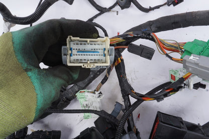 2015 - 2018 FORD FOCUS 1.0 ENGINE WIRING LOOM FUSEBOX F1FT14K733FZA