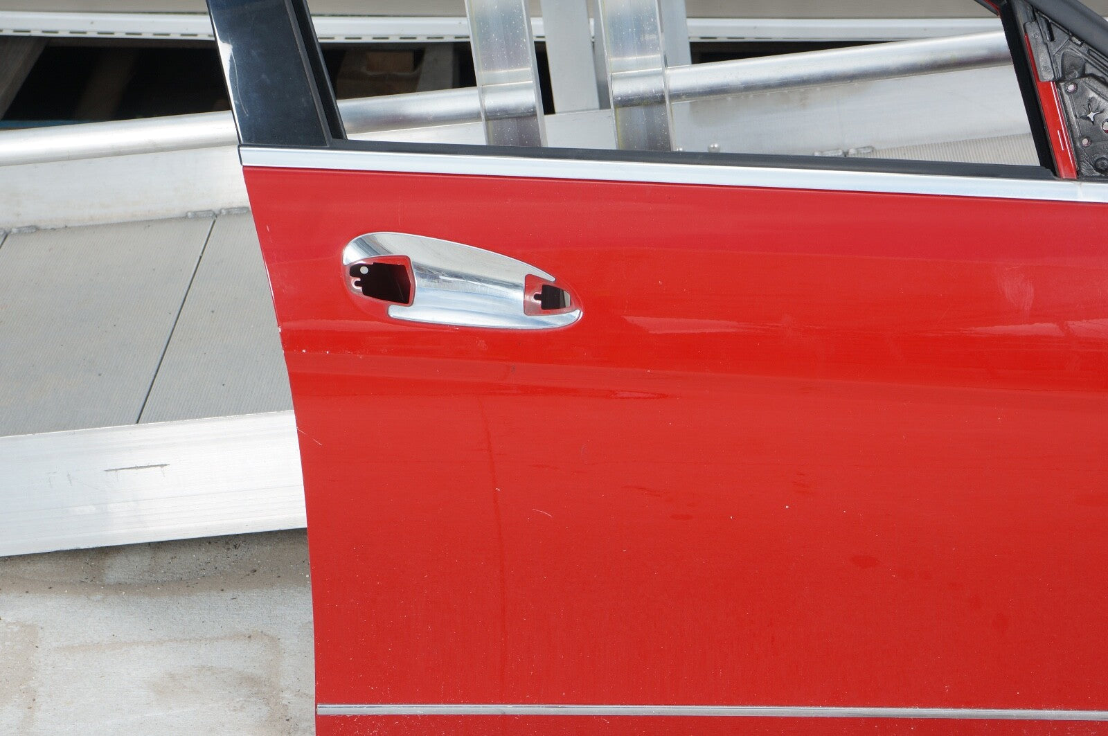08-14 Mercedes W204 C250 C300 Front Right Passenger Side Exterior Door Shell Red