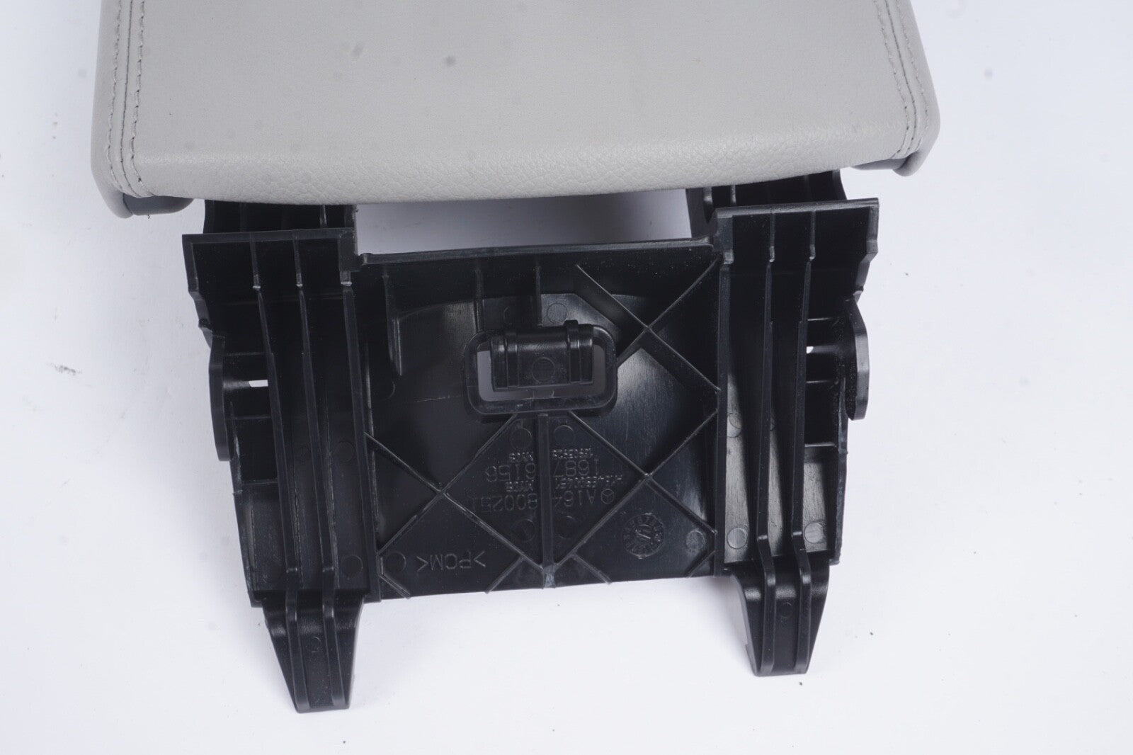 06-12 Mercedes W164 ML350 Center Console Armrest Storage Door Lid OEM