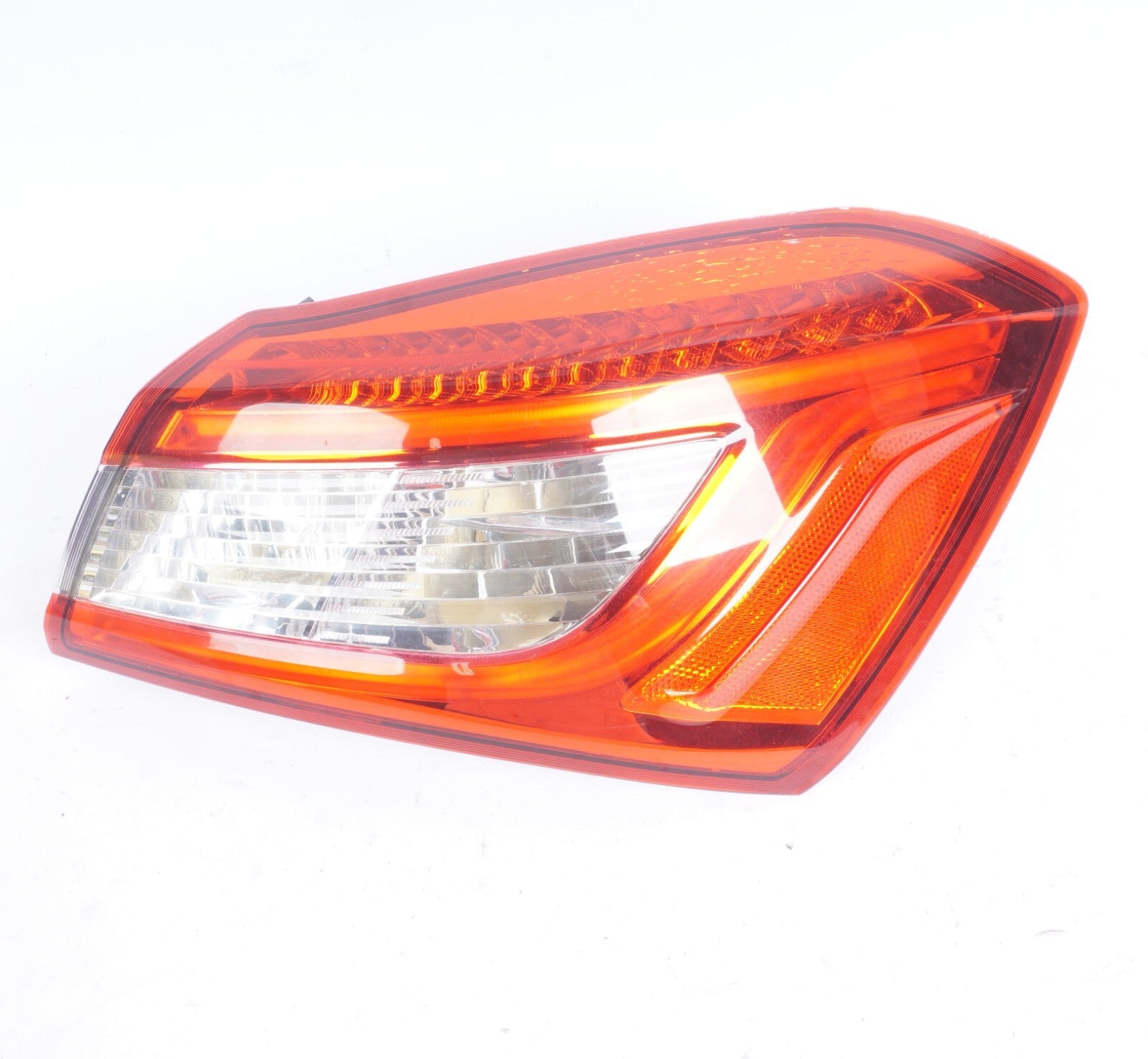2014-2020 Maserati Ghibli Tail Light Outer Rear Right Passenger Side OEM