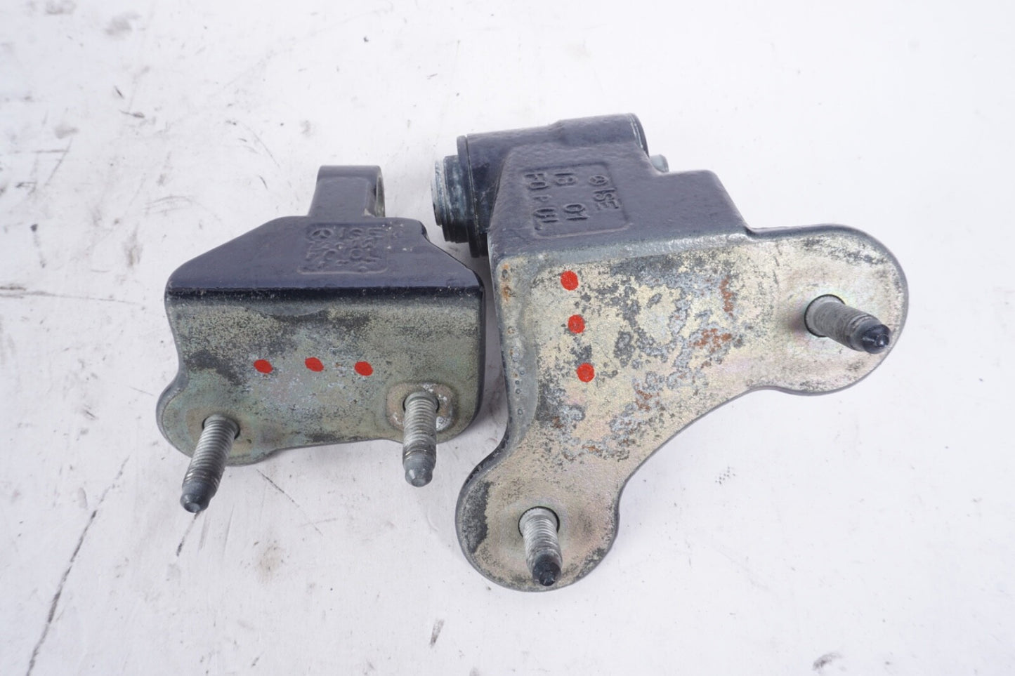 2008 - 2014 Mercedes-Benz C250 C350 C300 Door Hinges Rear Left OEM