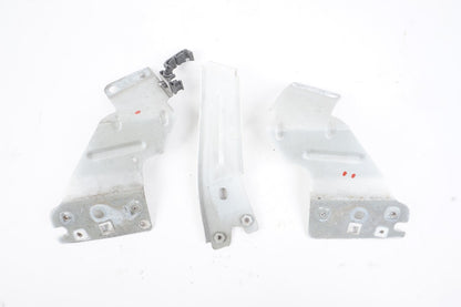 2014-2020 Maserati Ghibli Front Fender Mount Bracket Left & Right OEM