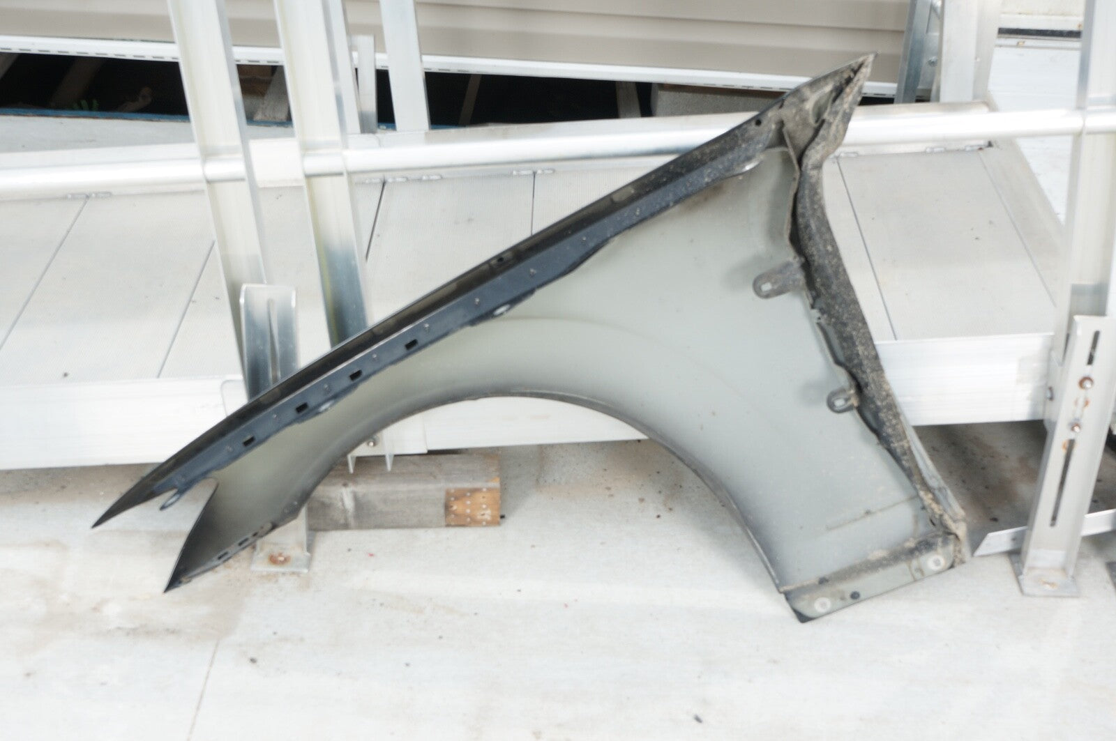 2007-2013 MERCEDES BENZ S550 W221 RIGHT SIDE FENDER SHELL COVER PANEL OEM