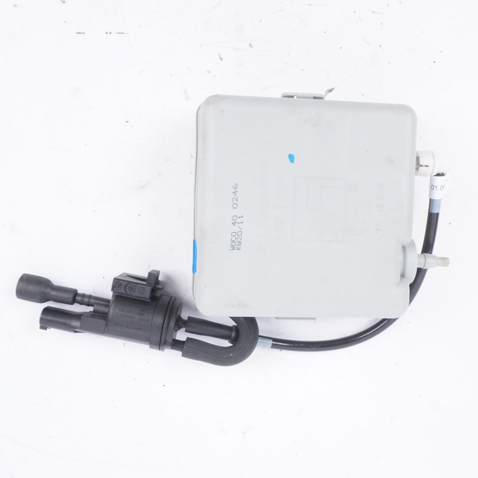 2014 - 2017 MERCEDES S550 CENTRAL LOCKING VACUUM VALVE PUMP TANK OEM