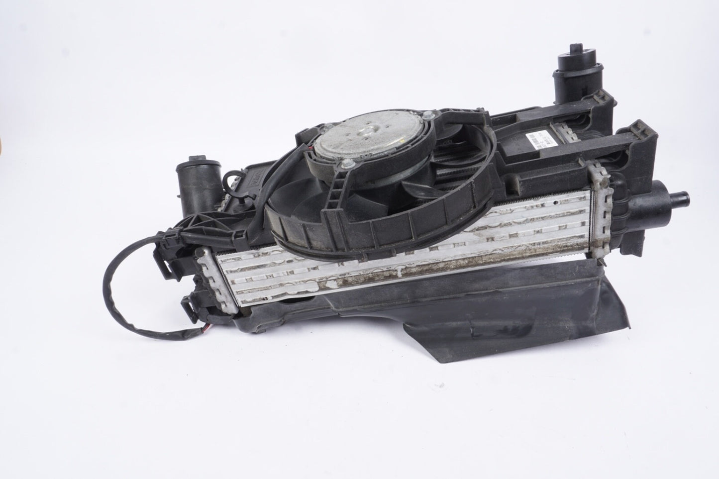 2015 2018 Ford Focus 1.0L Engine Radiator And Cooling Fan Assembly BV61-8C607-KA