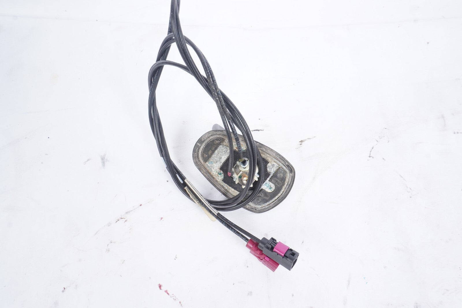 10-14 Mercedes W204 C250 C300 C350 Shark Fin Radio Antenna OEM