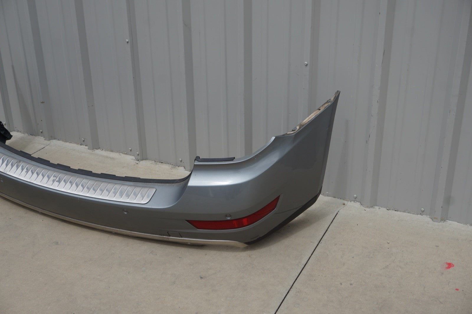 09-11 Mercedes W164 ML350 ML320 ML550 Base Rear Bumper Cover Assembly OEM