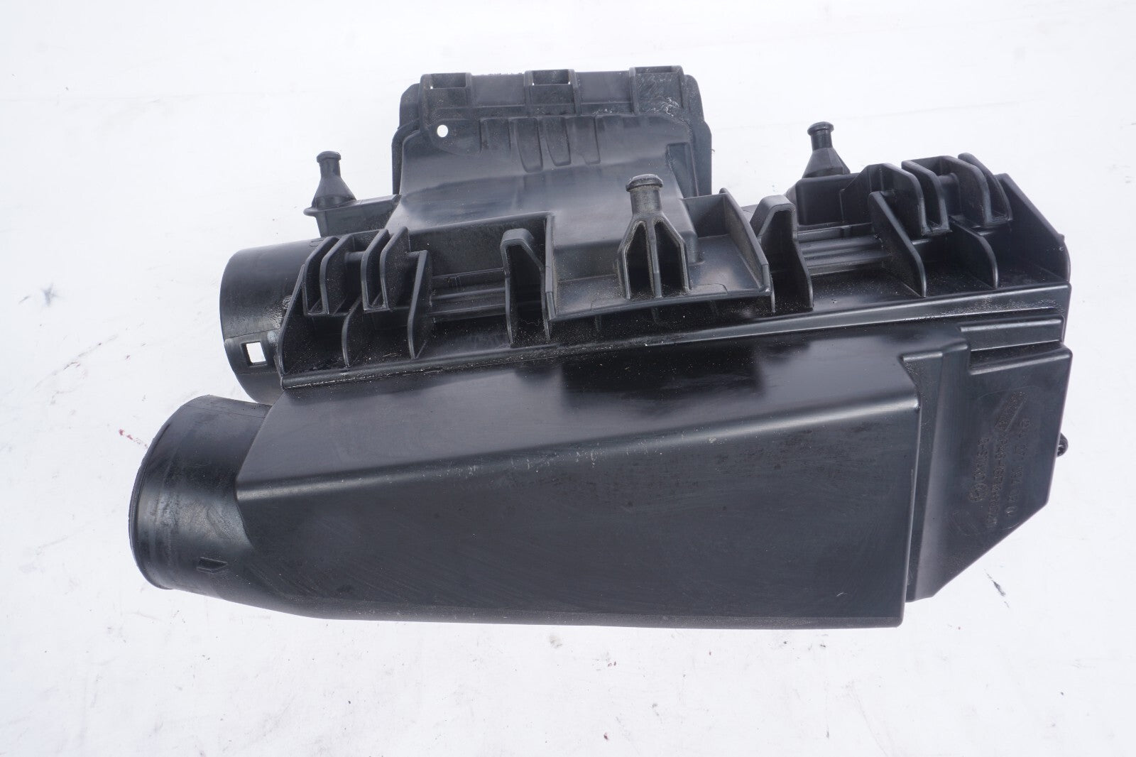 12-14 Mercedes-Benz C250 W204 Air Intake Cleaner Filter Housing Box   OEM