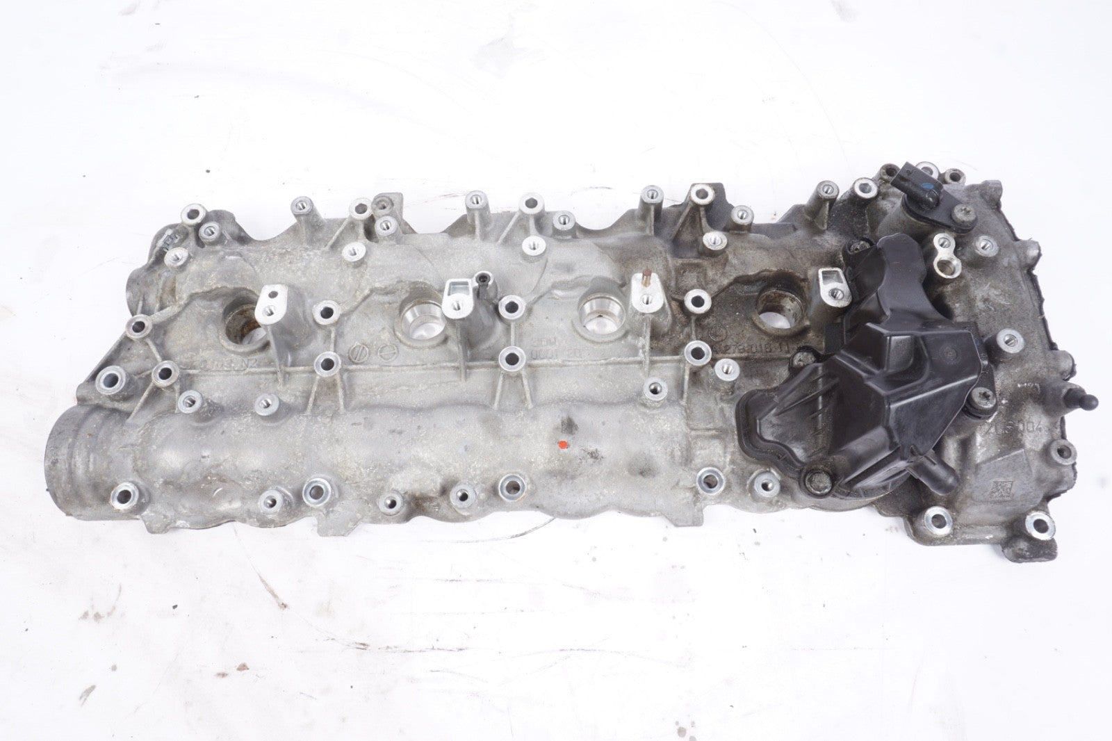 11-20 mercedes w221 s550 cls550 e550 left side engine cylinder head valve cover