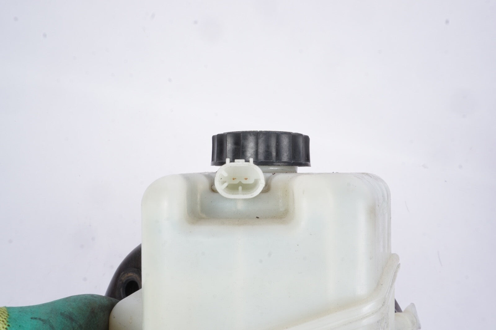 10-17 Mercedes W207 E350 C300 Master Cylinder Power Brake Booster OEM