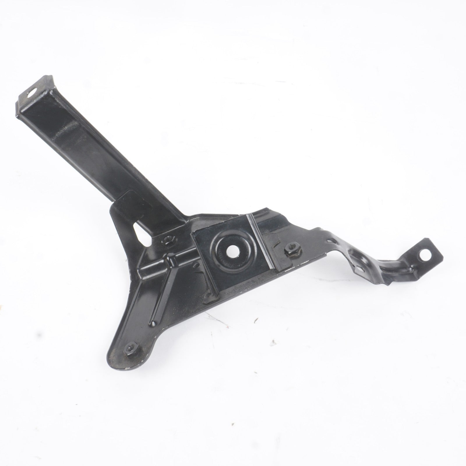 2014-2019 Maserati Ghibli Front Right Passenger Side Fender Mount Bracket OEM