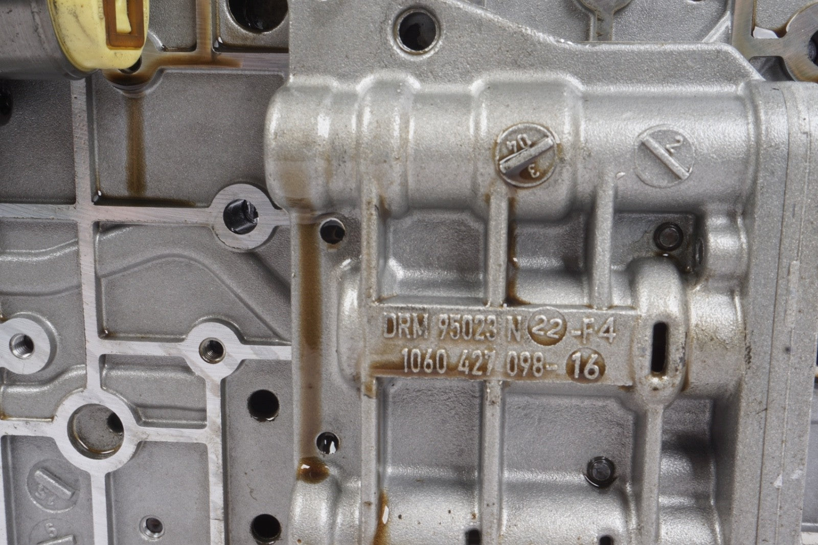 2003 - 2005 BMW Z4 (E85) 3.0L M54 5spd AUTOMATIC TRANSMISSION VALVE BODY
