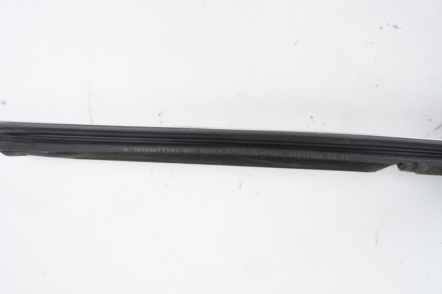 2022 - 2024 MERCEDES EQB350 X243 REAR RIGHT SIDE DOOR WINDOW BELT MOLDING OEM