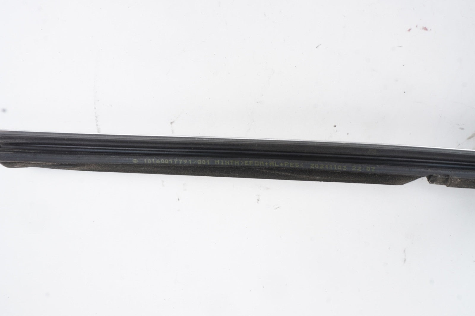 2022 - 2024 MERCEDES EQB350 X243 REAR RIGHT SIDE DOOR WINDOW BELT MOLDING OEM