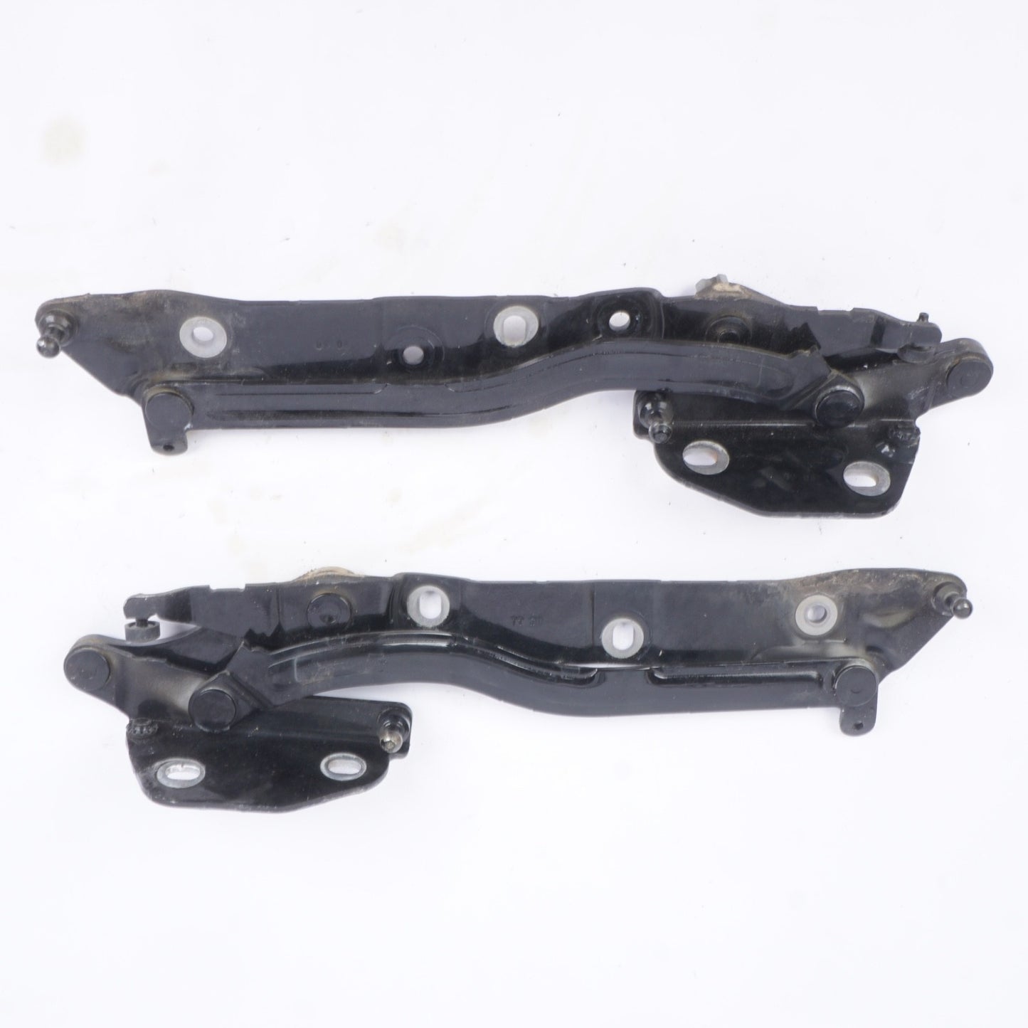 2004 - 2010 Audi A8 Quattro Rear Trunk Hinge Pair 4E0827300H / 4E0827299H OEM
