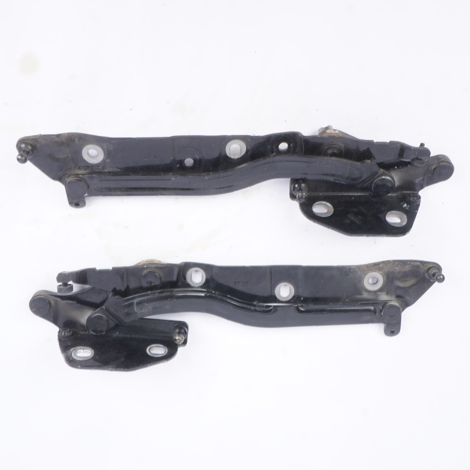 2004 - 2010 Audi A8 Quattro Rear Trunk Hinge Pair 4E0827300H / 4E0827299H OEM