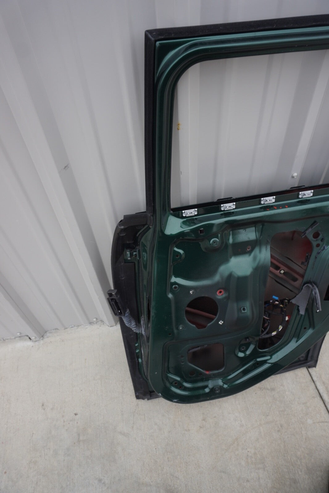 15-20 MINI COOPER (4 DOOR MODEL) PASSENGER REAR DOOR SHELL