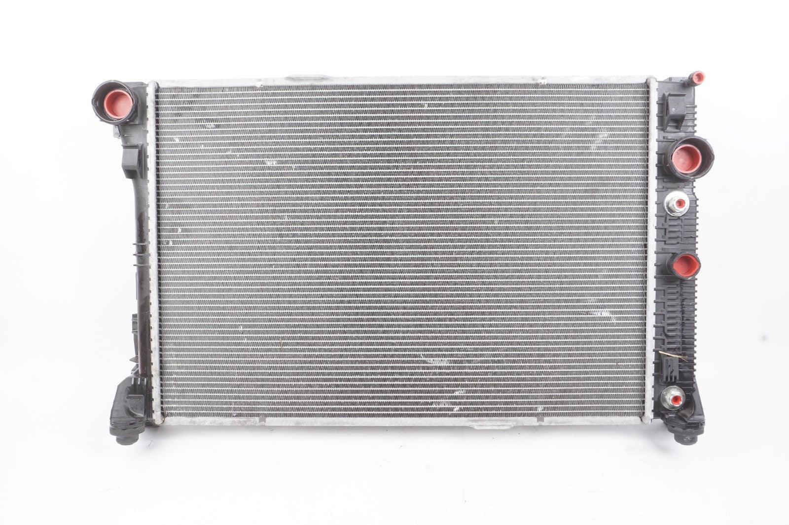 2014 - 2017 Mercedes-Benz E350 E400 Engine Cooling Radiator 2045003603 OEM