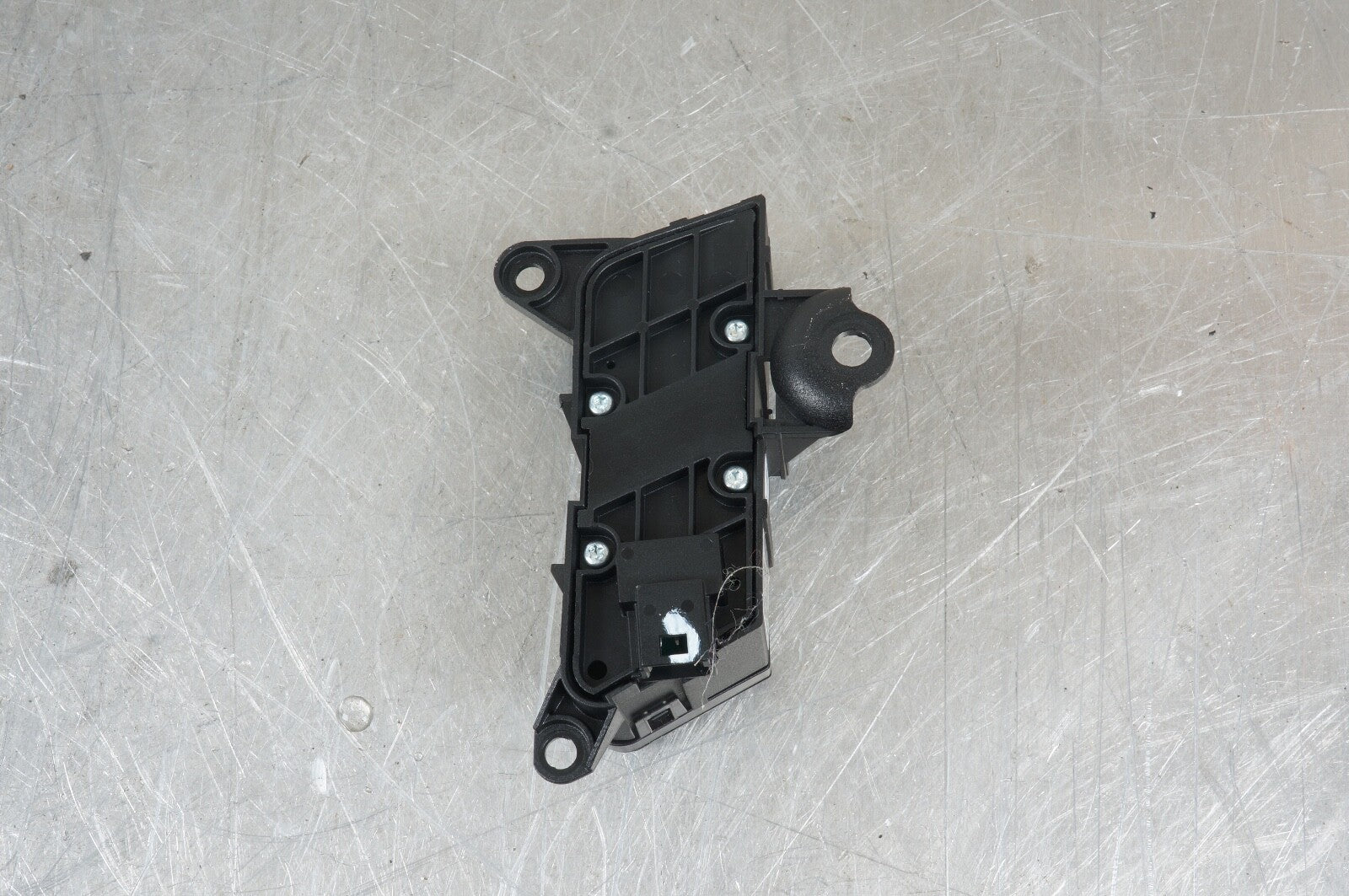07-13 Mercedes W221 S550 CL600 Door Lock Switch Front Left Side 2218213051 OEM