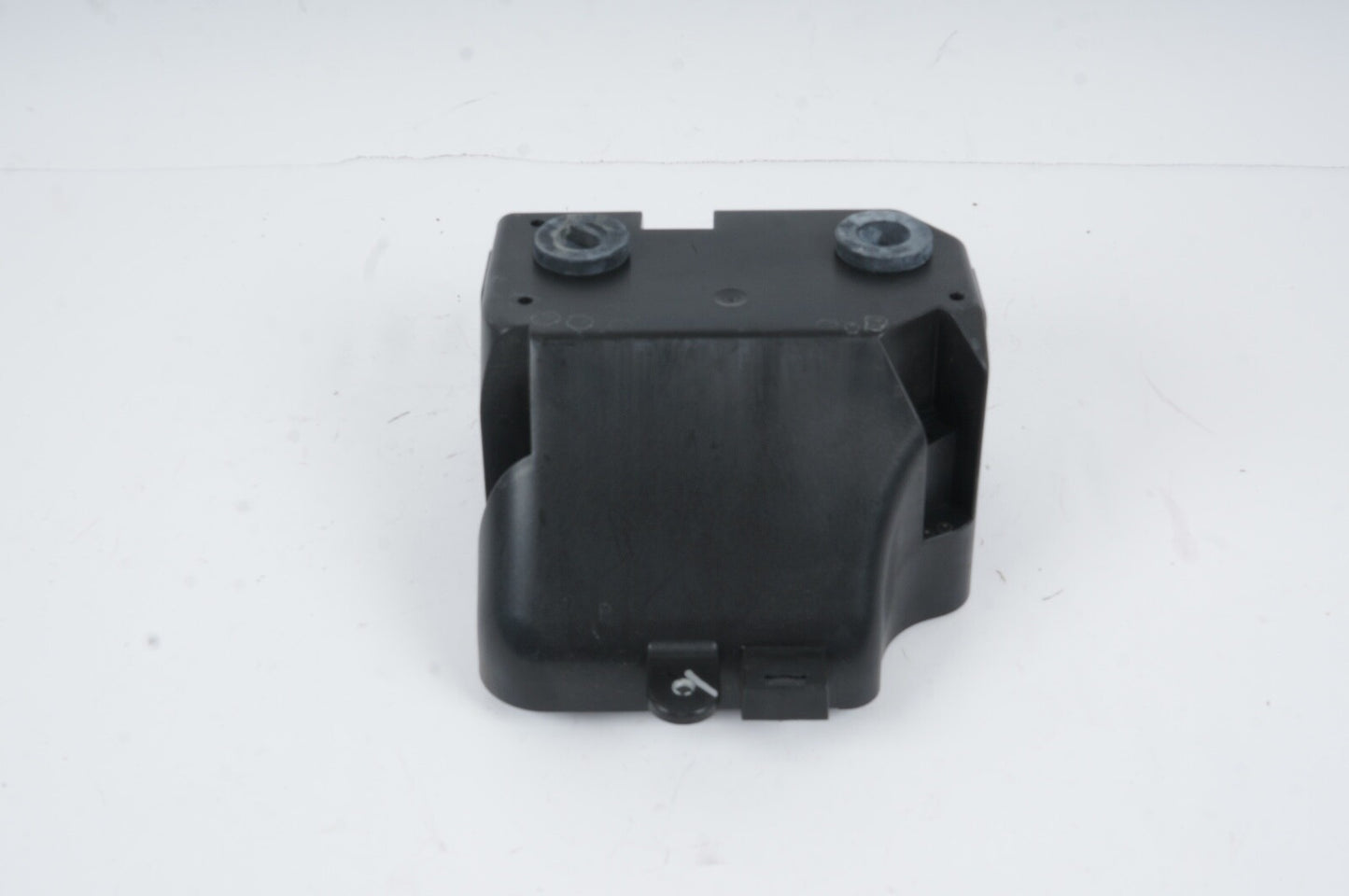 2010 - 2020 Bentley Mulsanne Fuse Relay Junction Box Cover Housing 3y0937405