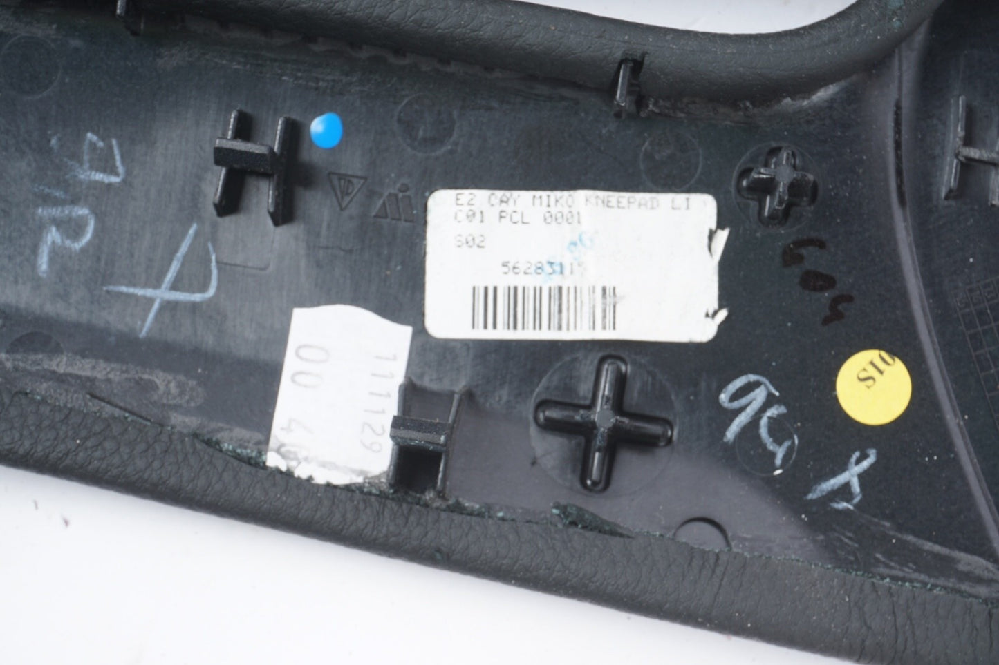 11-18 Porsche Cayenne Front Left Right Center Console Knee Pad Trim Panel Cover