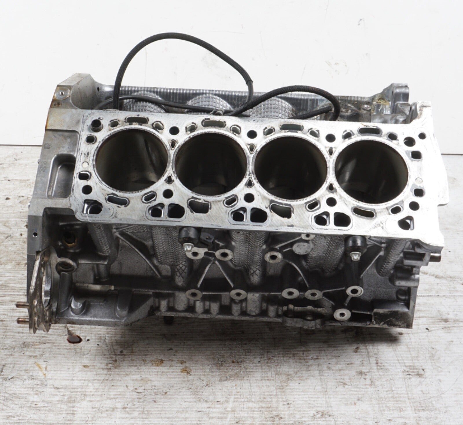 2011-2016 BMW 550I 650 750 ENGINE CYLINDER BLOCK HOUSING OEM