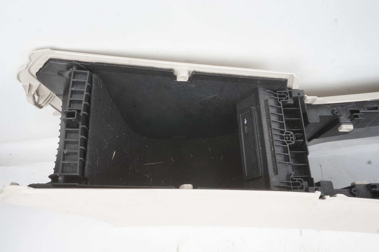 2022 - 2024 MERCEDES EQB350 X243 CONSOLE BASE FRAME BODY BRACKET SUPPORT OEM